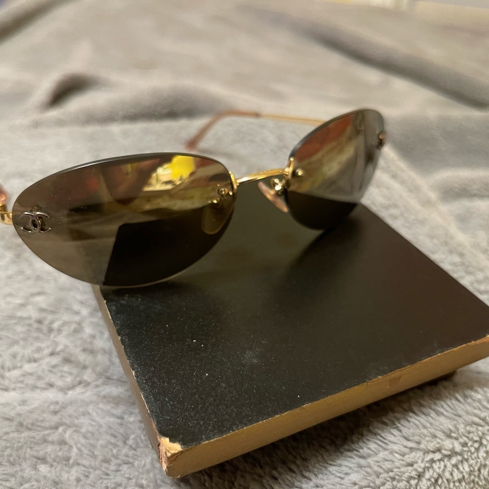Chanel rimless- drill mount sunglasses